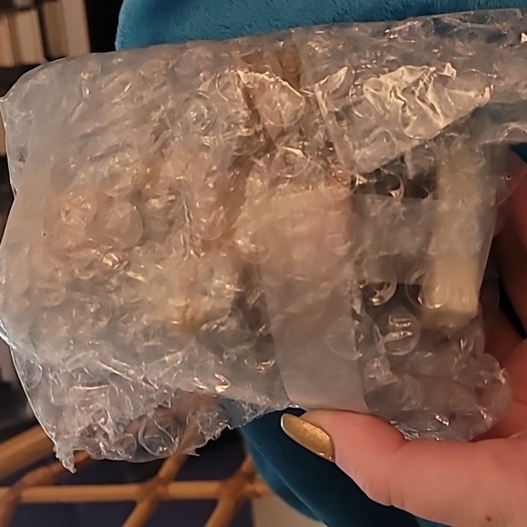 Vintage Goebel Hummel Figurine #13 2/0 Meditation Girl with Basket - Picture 5 of 5